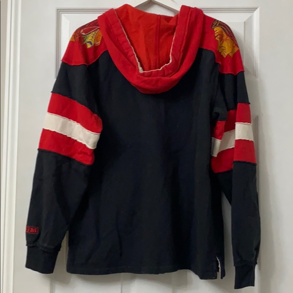 Blackhawks NHL Vintage Style Hoodie - Picture 4 of 6